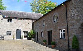 Glanhenwye Courtyard Cottages